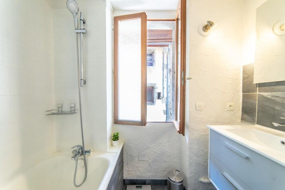 Le Saint Jean - Appartement Rue Carnot Pour 2 - 4 Pers Annecy Exterior foto